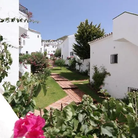 San Juan De Capistrano Calle Real * Nerja